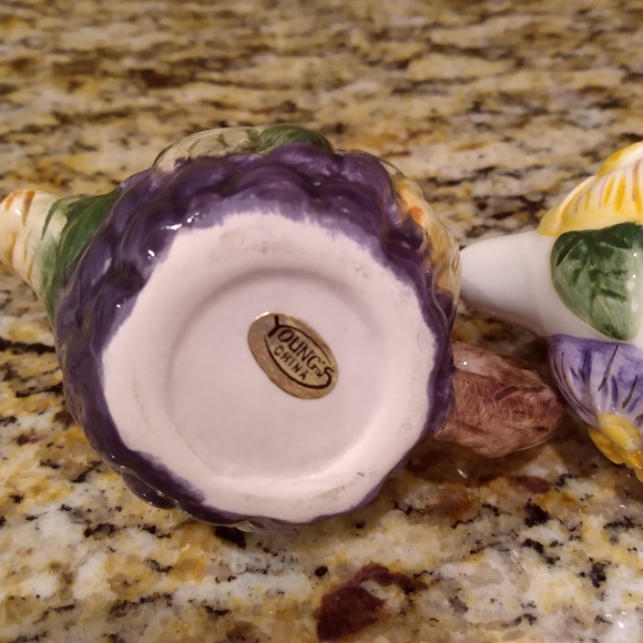 Miniature Collectible Ceramic Teapots - Picture 3 of 5